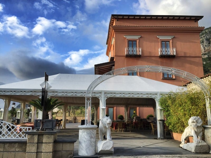 The Antico Casale Russo is primarily designed for wedding celebrations, but you can also stay there overnight.